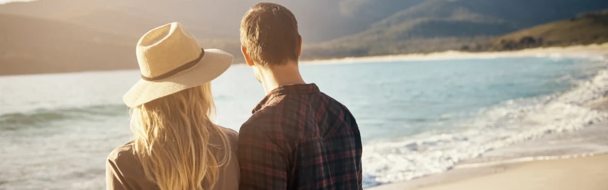 Best Romantic Getaways in Lee Vining: Scenic Drives, Sunset Spots & Cozy Stays