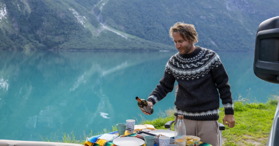 Affordable Lee Vining Travel Guide: Save More While Exploring More