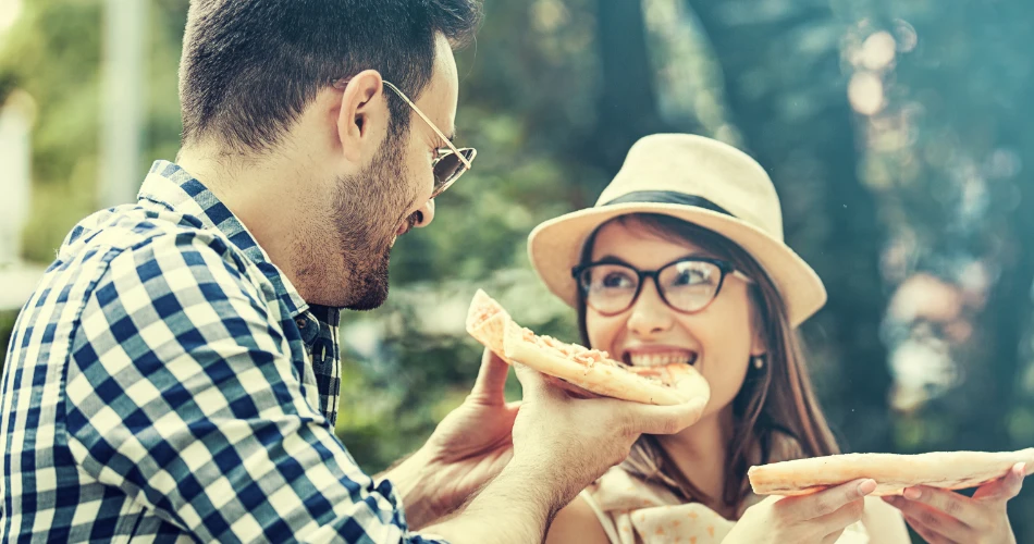 Top Dining Experiences in Lee Vining for Travelers & Food Lovers