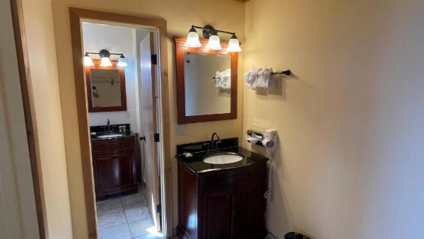 Yosemite Gateway Motel image 25