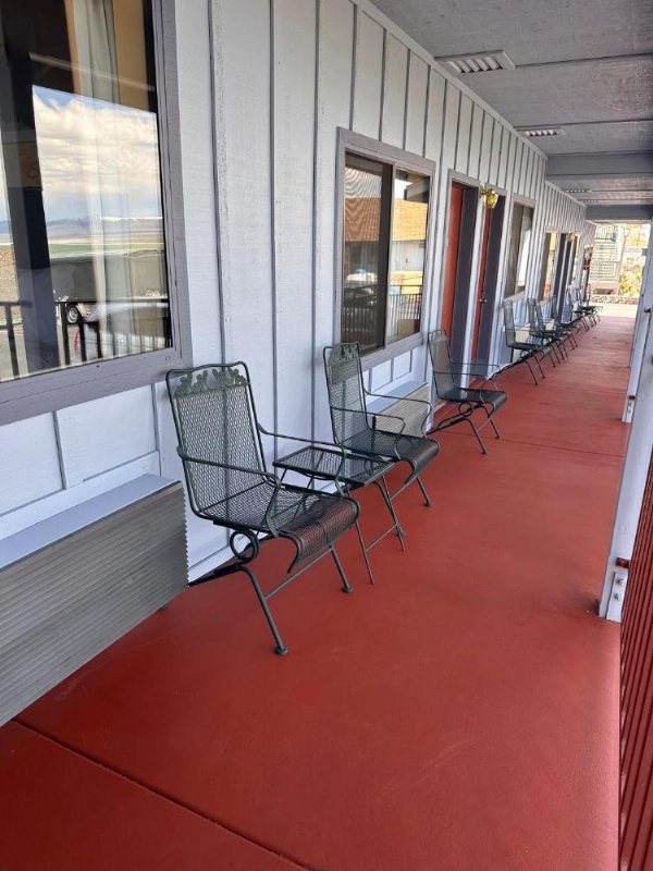 Yosemite Gateway Motel image 38