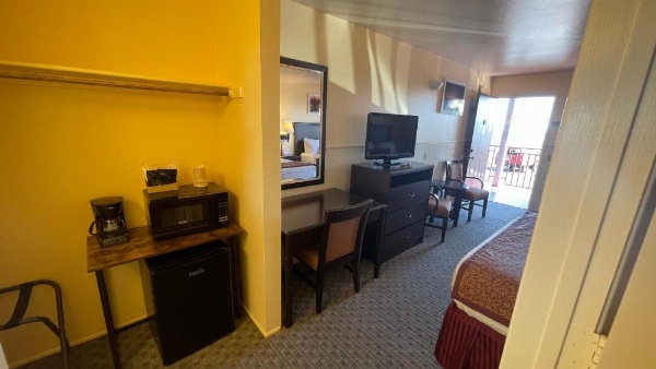 Yosemite Gateway Motel image 42